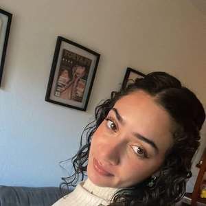 Meet your Posher, Ava